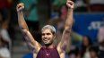 El español Carlos Alcaraz celebra luego de ganar el torneo ATP 500 de Tokio, el 30 de septiembre de 2025. El español Carlos Alcaraz celebra luego de ganar el torneo ATP 500 de Tokio, el 30 de septiembre de 2025.