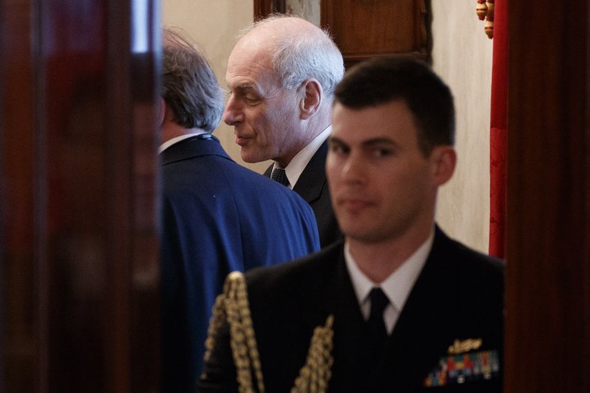 John Kelly (cen.), jefe de gabinete del Gobierno de Donald Trump.