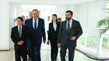 El canciller ruso Serguei Lavrov (centro) acompañado por el canciller del régimen de Nicaragua, Denis Moncada; y el hijo del dictador sandinista Daniel Ortega, Laureano Ortega Murillo.&nbsp;