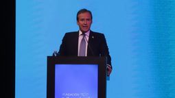 Jorge Tuto Quiroga, pronuncia discurso en la cena anual de la Fundación Libertad, con sede en Argentina