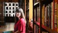 La escritora cubana Legna Rodríguez Iglesias en la librería Books & Books, en Coral Gables.&nbsp;