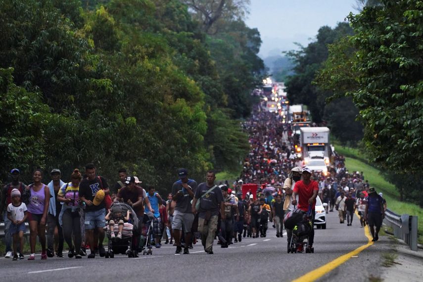 Caravana de migrantes recorre México con destino a Estados Unidos de octubre 2021. 