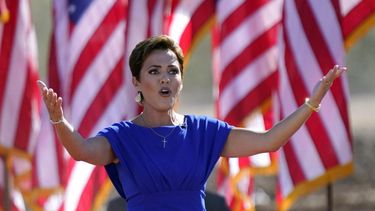 La republicana Kari Lake.