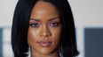 Dedicada al maquillaje, Fenty Beauty generó 570 millones en ingresos el año pasado, solo después de 15 meses de negocio, y está valorada en unos 3.000 millones de dólares.