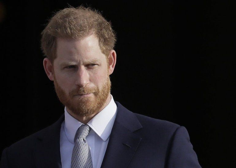En esta foto de archivo del jueves 16 de enero de 2020, el príncipe Harry de Gran Bretaña llega a los jardines del Palacio de Buckingham en Londres. 