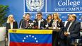 Habla Oscar López, miembro del comité organizador de las primarias venezolanas en el sur de Florida.