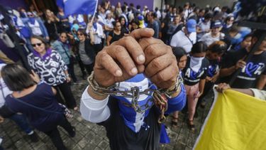 Más de 100 opositores están presos en Nicaragua, dice ONG