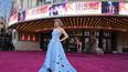 Taylor Swift llega a la premiere mundial de su película de conciertos Taylor Swift: The Eras Tour el 11 de octubre de 2023, en el cine AMC The Grove 14 en Los Ángeles.&nbsp;
