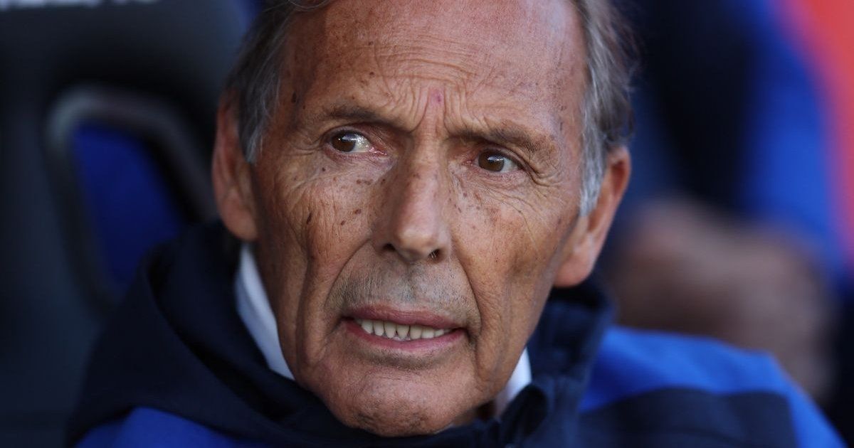 Argentina despide al fallecido Russo entre cánticos y aplausos