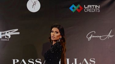 La modelo venezolana Bárbara Castellanos presentó su marca Passarellas en Miami.