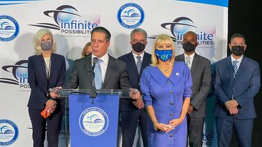 Habla el superintendente escolar de Miami-Dade, Alberto Carvalho.