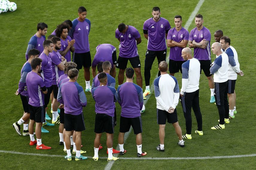 Zidane manifestó sentirse satisfecho con la plantilla que tiene para la venidera campaña