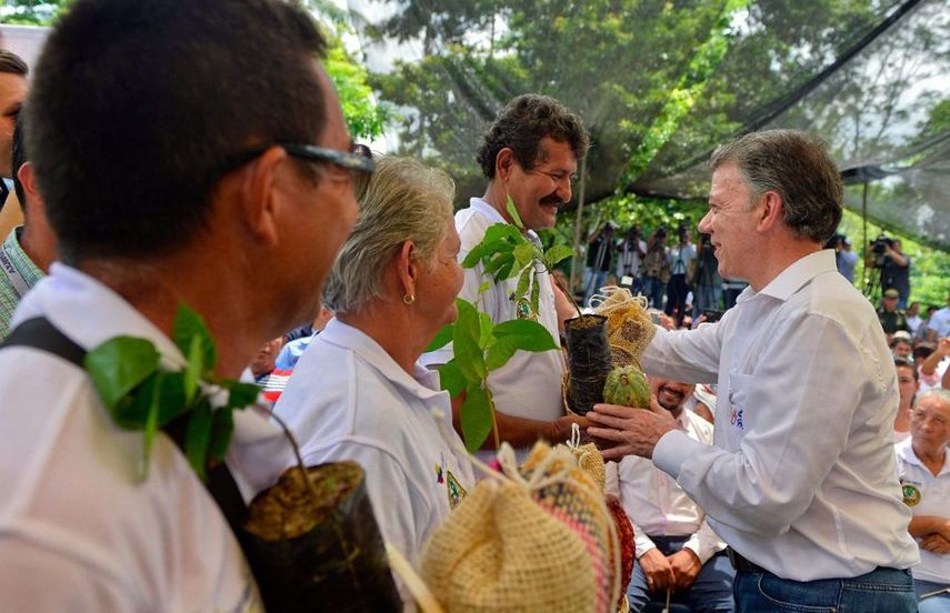 &nbsp;Santos&nbsp;afirmó que le pidió a los negociadores de su Gobierno meter el acelerador para lograr muy pronto un nuevo acuerdo de paz con las FARC