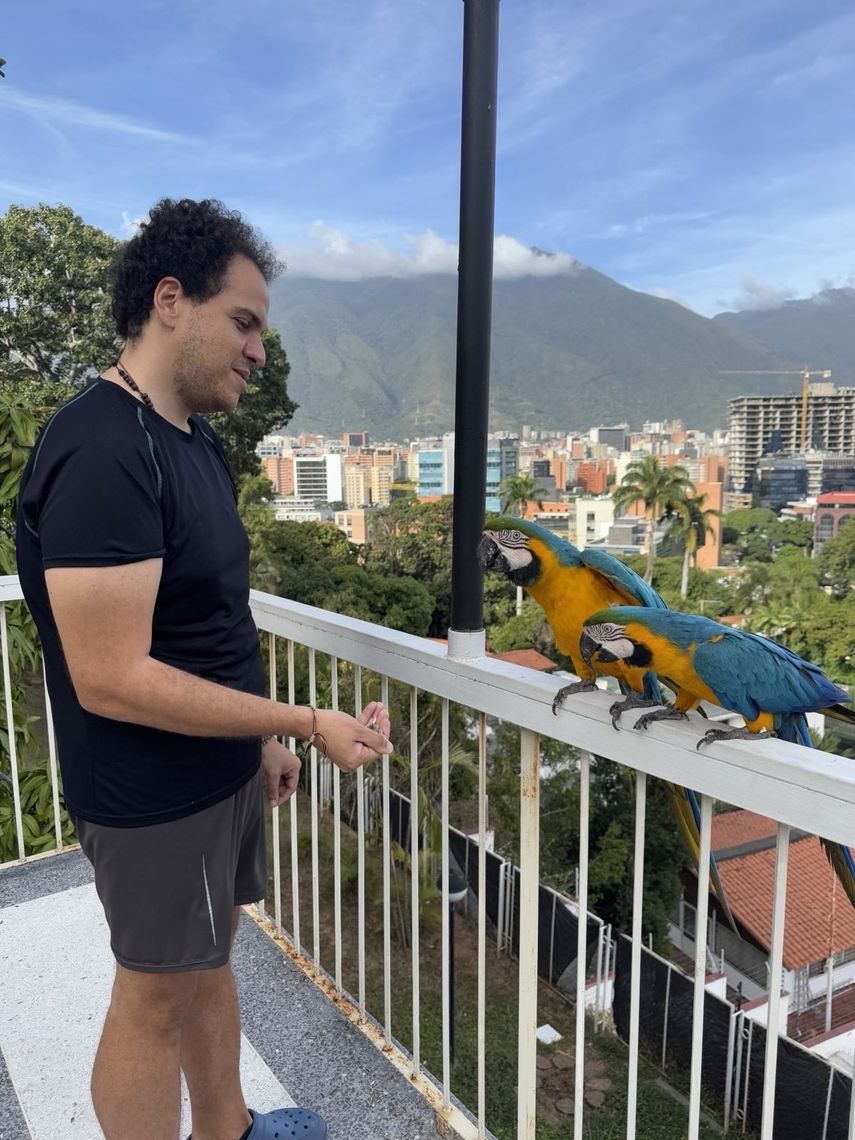 Pedro Urruchurtu, dirigente de VenteVenezuela, refugiado en la Embajada de Argentina en Caracas Pedro Urruchurtu, dirigente de VenteVenezuela, refugiado en la Embajada de Argentina en Caracas