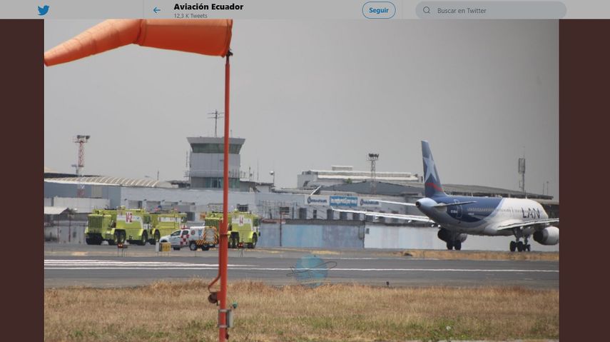 Fotograf&iacute;a del vuelo&nbsp;LanPeru2412 en el aeropuerto de Guayaquil, Ecuador, publicada el 1 de octubre de 2019 en la cuenta oficial de Twitter @AviacionEcuador.