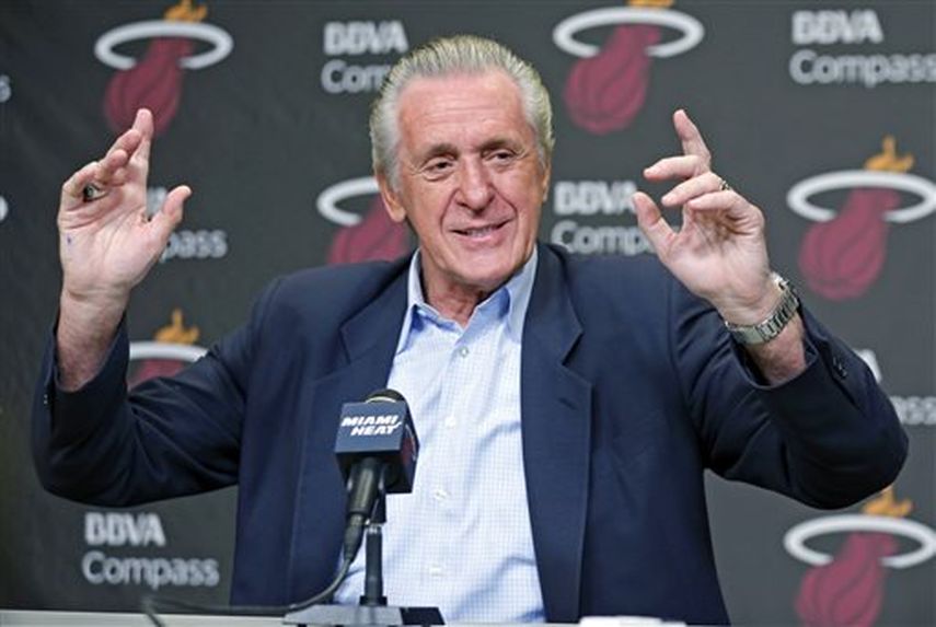 Riley asegura que el Heat no debe reconstruirse, sino fortalecerse. (AP)