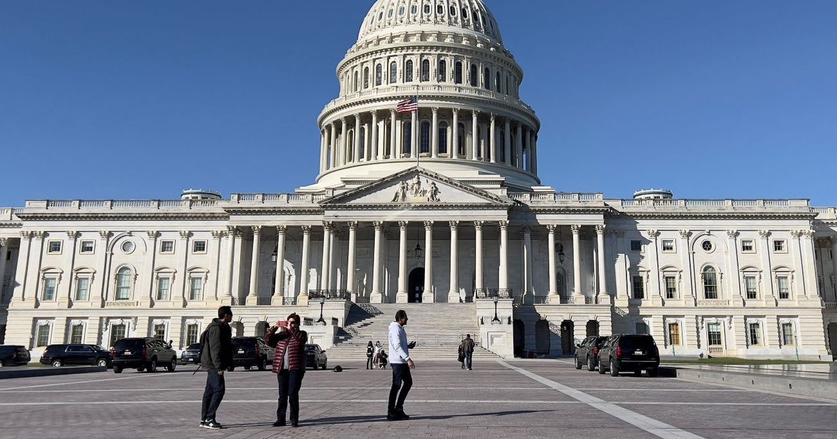 Megaproyecto económico de Trump avanza en el Congreso