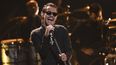Marc Anthony, ganador del International Artist Award of Excellence en los Latin American Music Awards, interpreta Almohada de José José.