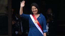 Keiko Fujimori al se investida como presidenta de Perú (AFP)