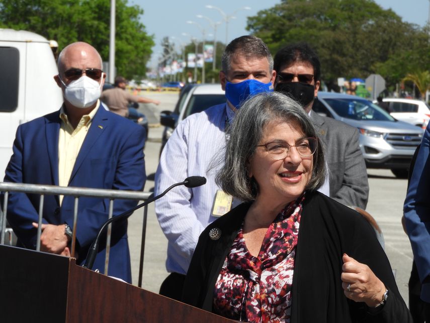 Daniella Levine Cava en el North Campus de Miami Dade College.