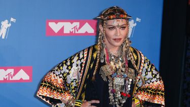 Madonna fue aplaudida tras su discurso, pero en las redes sociales se desató luego una discusión en la que se la acusó de hablar de sí misma en vez de sobre Franklin.