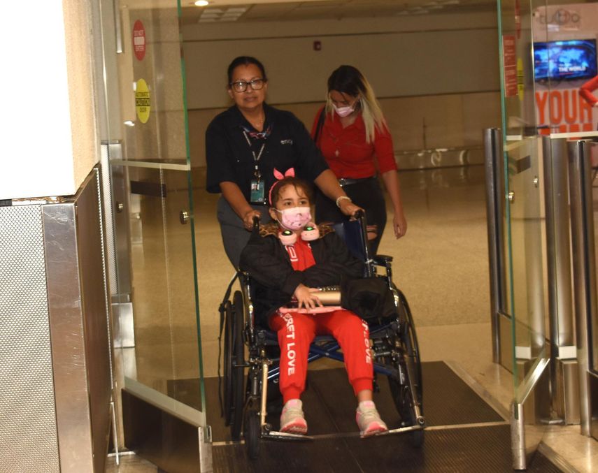 Náthaly Zaragoza a su arribo a Miami Náthaly Zaragoza a su arribo a Miami