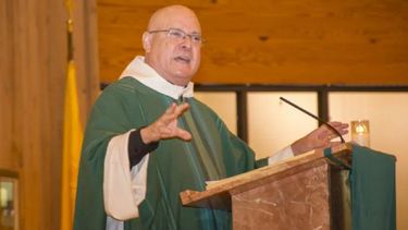 Diario las Américas | El padre Pedro Freitez Romero - Daniel Castrope Archivo