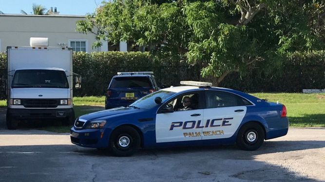 Vista de un auto de la Policía de Palm Beach, en Florida, durante una sesión de entrenamiento.