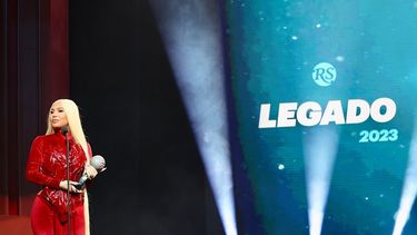 Ivy Queen recibe el reconocimiento Legado en la 1era edición de los Premios Rolling Stone en Español 2023, realizados en Miami el 26 de octubre.