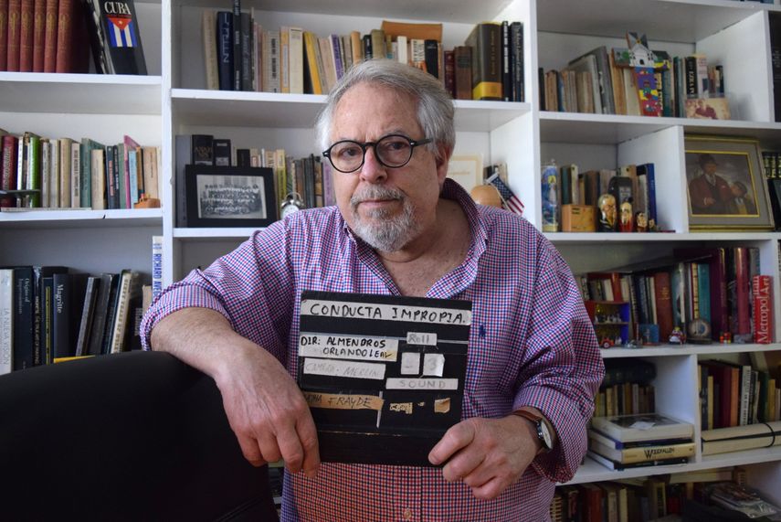 Se reestructuró, se le cambiaron los títulos, se le arreglaron los colores; es una versión más corta la de ahora pues se suprimieron unos veinte minutos, dice Jiménez Leal en una entrevista con Efe.