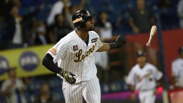 Urrutía juega en Venezuela por segundo año consecutivo. (ARCHIVO)