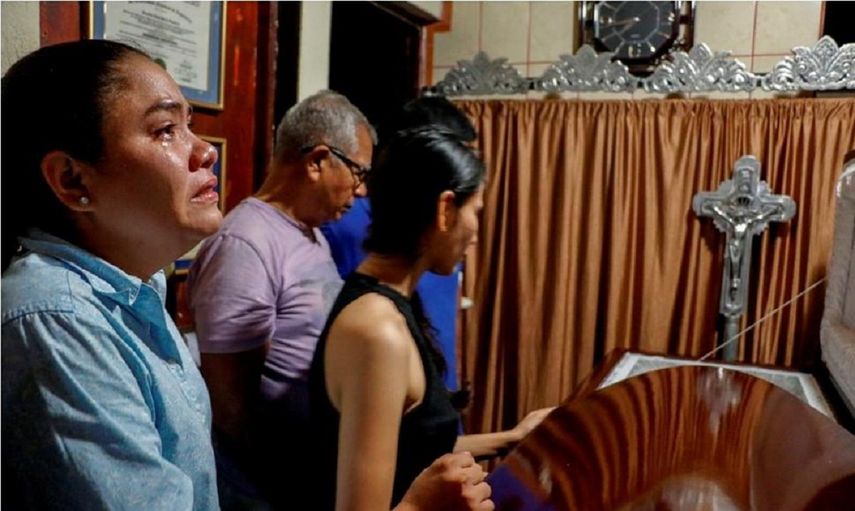 Los familiares sospechan que Madriz fue ejecutado por agentes policiales, debido a que el joven, un vendedor de materiales escolares, no ocultaba su oposición al Gobierno.