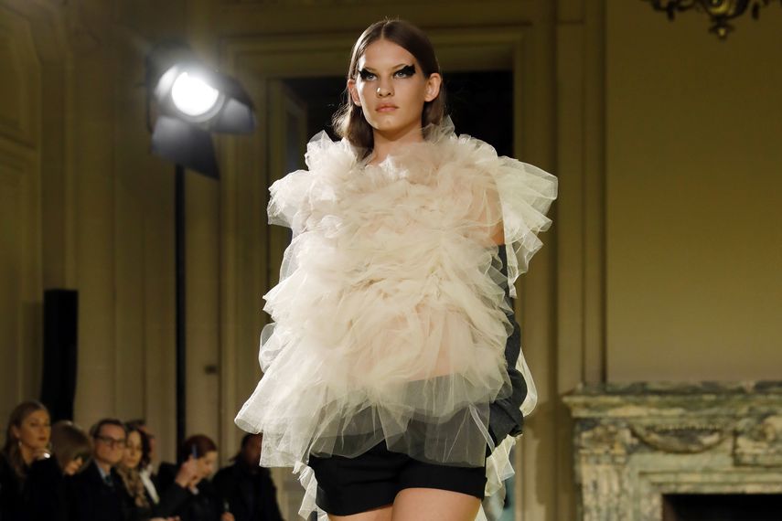 Modelos presentan la nueva colecci&oacute;n de Vera Wang en la Semana de la Moda de Nueva York, el martes 11 de febrero del 2020.