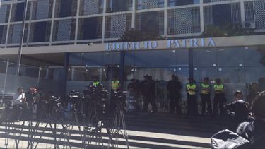 Galo Chiriboga fue trasladado a Fiscalía, donde también estaría el exministro Pareja Yanuzzelli.