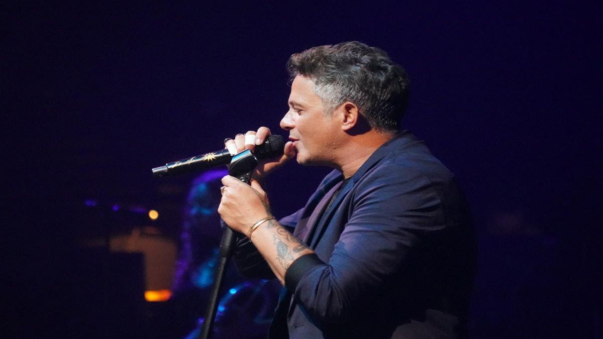 Alejandro Sanz recorre Estados Unidos con la #LaGira 2021. Alejandro Sanz recorre Estados Unidos con la #LaGira 2021.