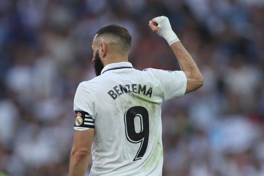 EL delantero francés Karim Benzema celebra un gol anotado con el Real Madrid