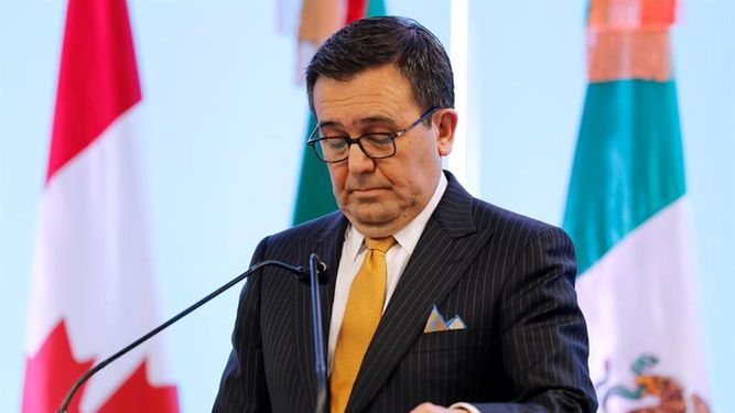 El ministro mexicano Ildefonso Guajardo insistió en que no se podrá pagar el muro con un cambio en el acuerdo comercial.