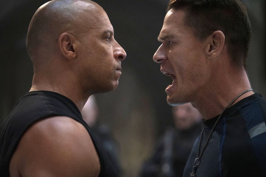 En esta imagen difundida por Universal Pictures, Vin Diesel, a la izquierda, y John Cena en una escena de F9.&nbsp;