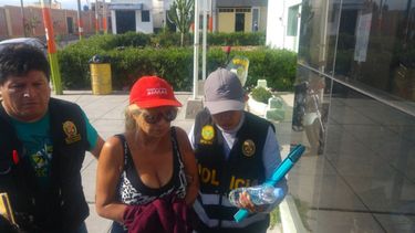 Rosaura Rufina Robles Camones (de 23 años) fue rescatada por la Policía tras siete años de vivir prisionera y explotada en trabajos forzados en las pampas de San Camilo, en Arequipa, por la ingeniera de minas André Alejandra Ríos Gonzales.