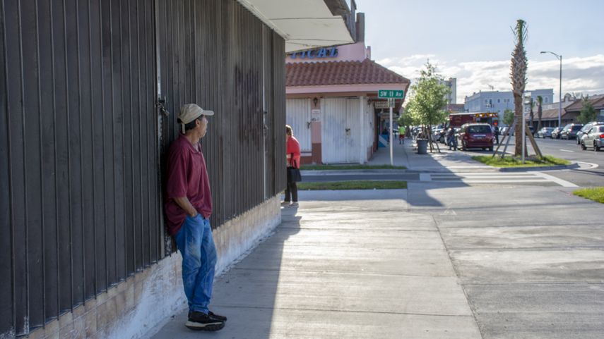 Todavía hoy se observa un estado de desolación a lo largo de la calle Flager, después de los trabajos ejecutados por el estado en esa arteria vial.&nbsp;