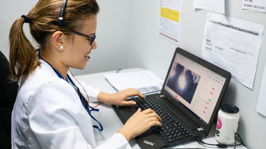 Diario las Américas | medicos venezuela asistensi sos cortesia asistensi.png