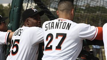 Bonds ha tomado junto con Stanton sesiones de bateo en la jaula. (ARCHIVO)