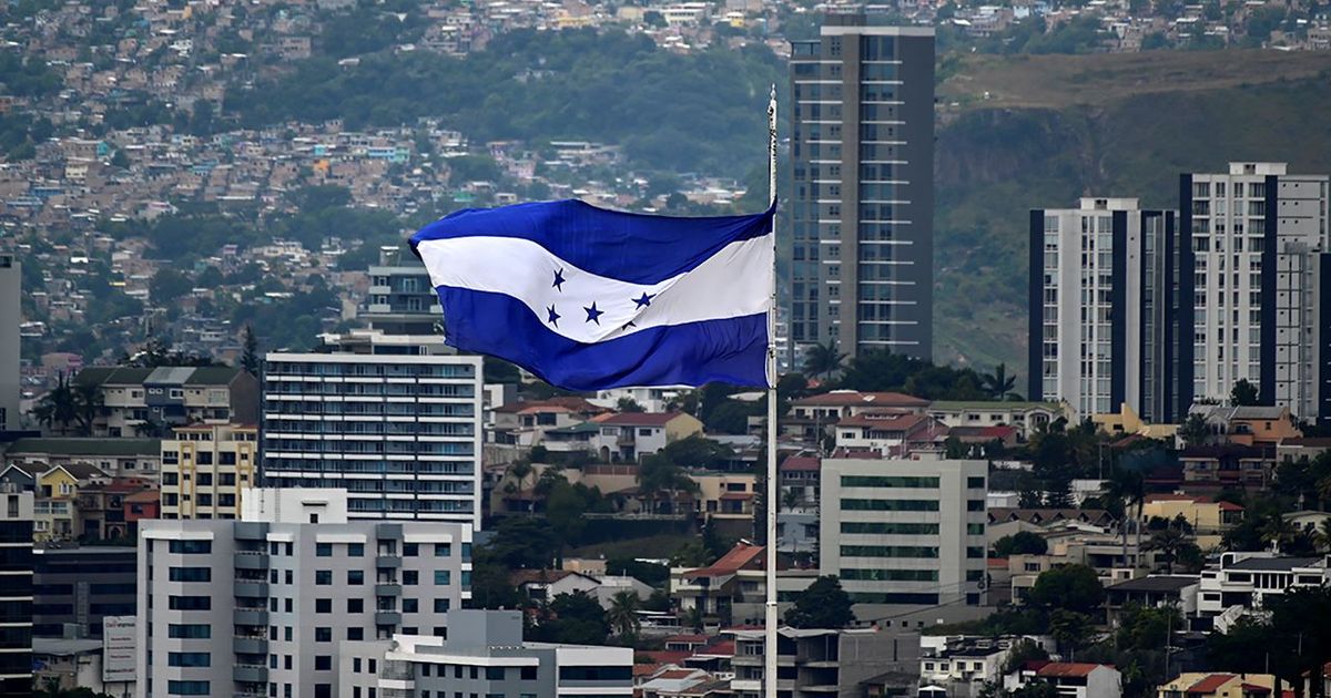 Consejera de órgano electoral de Honduras renuncia en medio de pugna política