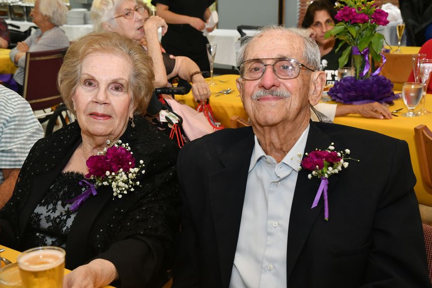 Ana y Emilio Santander cumplen 68 años de casados.