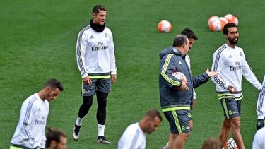 BenÍtez ya cuenta con la mayoría de sus figuras en Australia (EFE)