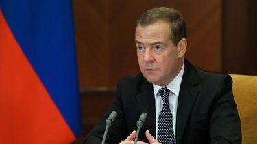 El vicepresidente del Consejo de Seguridad de Rusia y líder del partido Rusia Unida, Dmitry Medvedev, habla en Moscú, Rusia, el martes 22 de febrero de 2022.&nbsp;