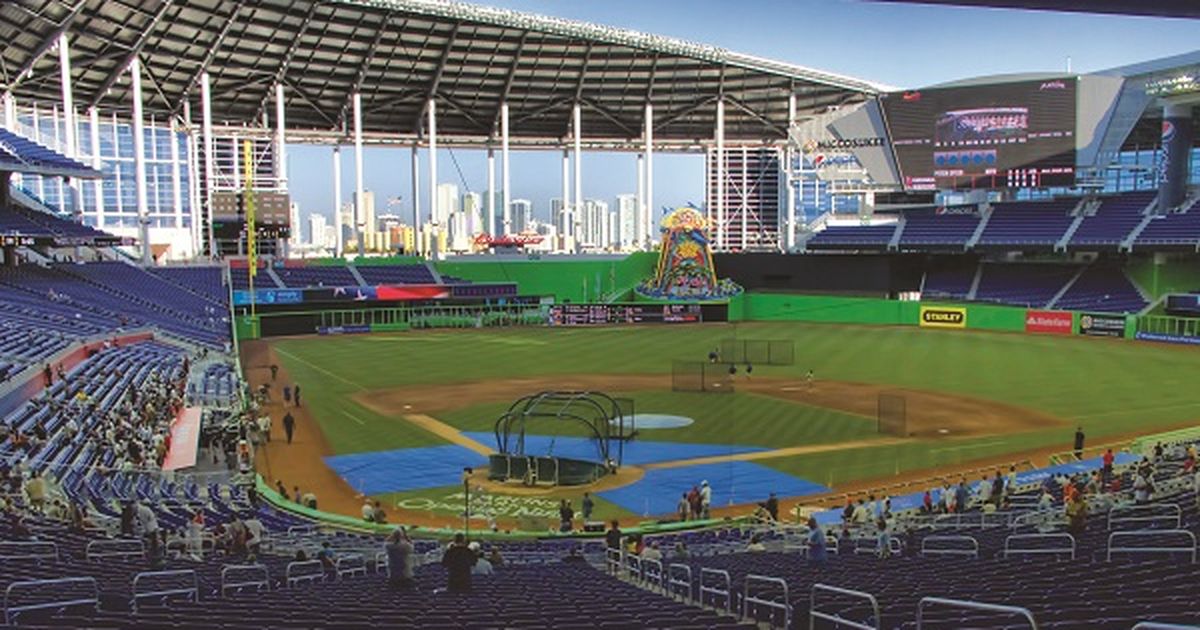 VISITANDO EL ESTADIO DE LOS MARLINS