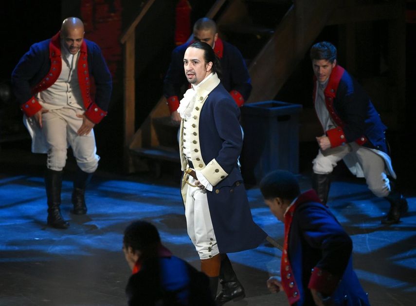 En esta fotograf&iacute;a de archivo del 12 de junio de 2016 Lin-Manuel Miranda y el elenco de Hamilton se presentan en los Tony Awards en Nueva York.&nbsp;