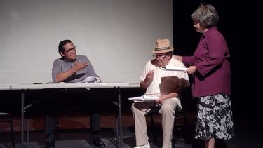 Escena de la obra Las verdes palmas de Hialeah, que formó parte de la programación del XX Festival Latinoamericano del Monólogo “Teatro a una Voz”