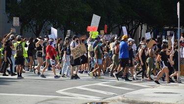 Un millar, mucho m&aacute;s, acudi&oacute; a la manifestaci&oacute;n.